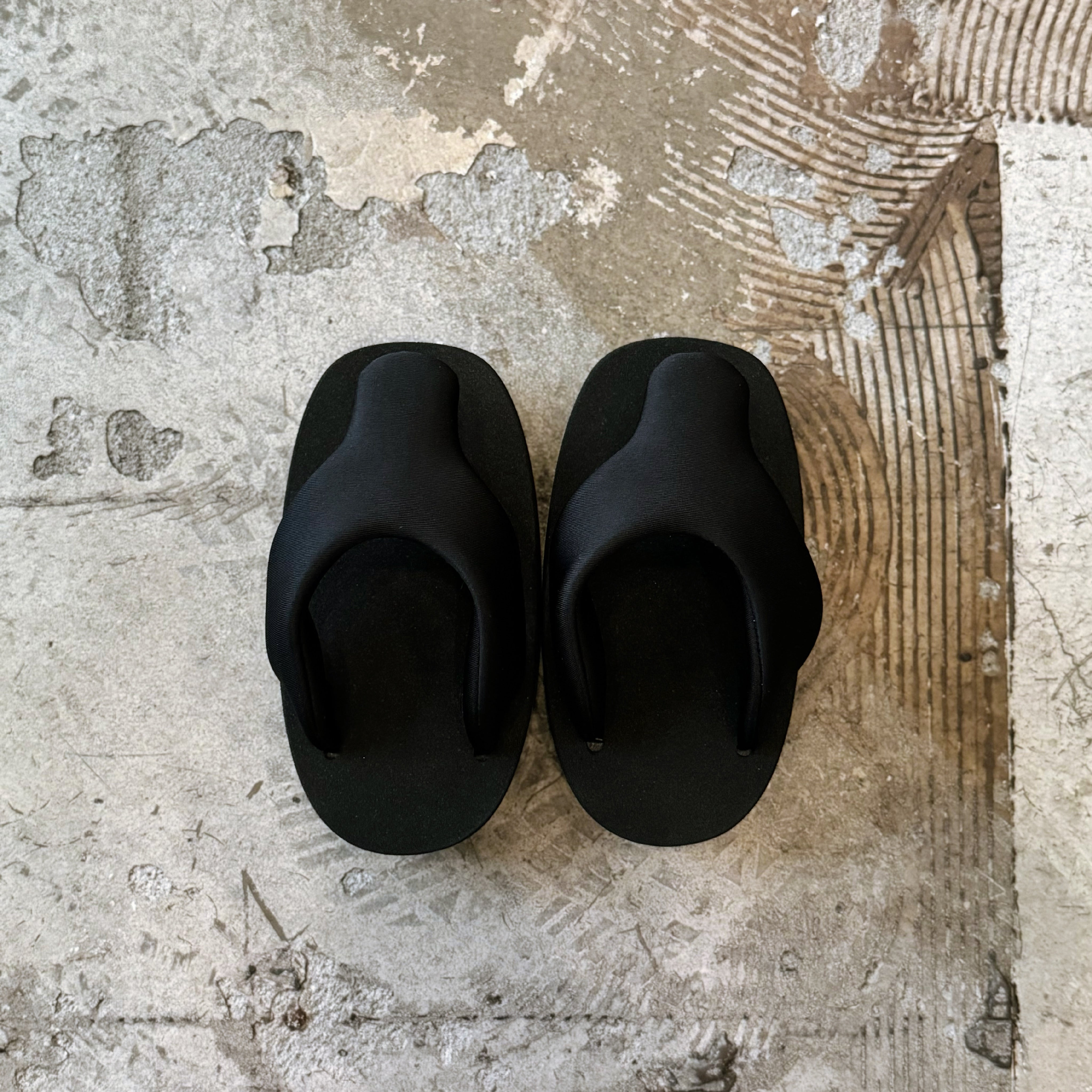 Co JOJO Black sandals コジョジョ ブラック サンダル / JOJO 京都