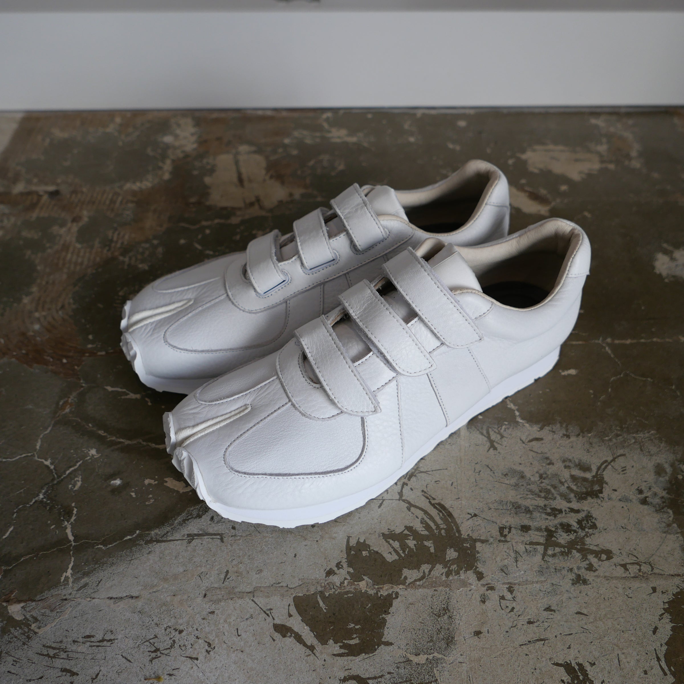 Truss Trainer - All White トラス トレーナー オールホワイト