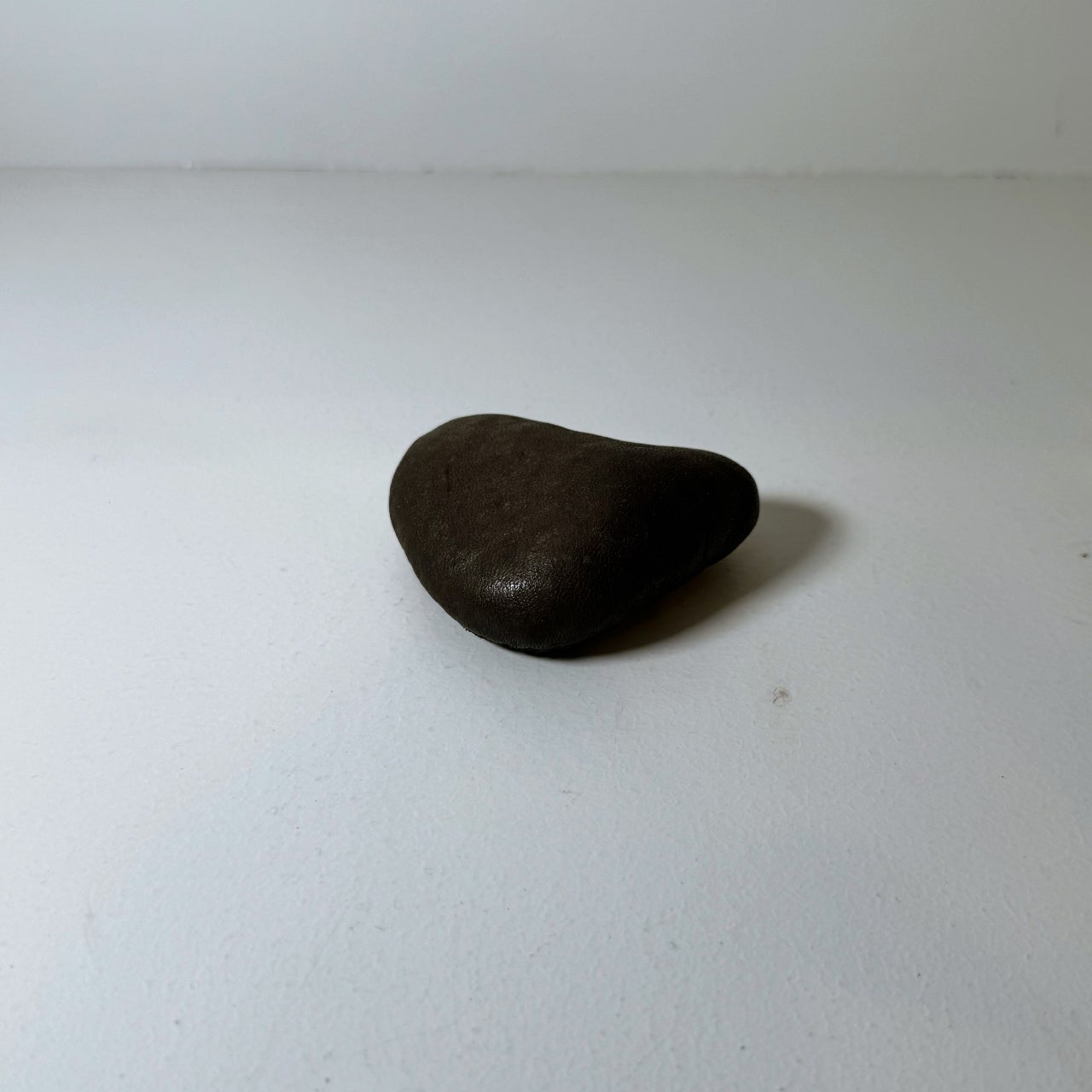 太田一永 Ota Kazunaga / レザー leather 鹿革 / 革小物 アート