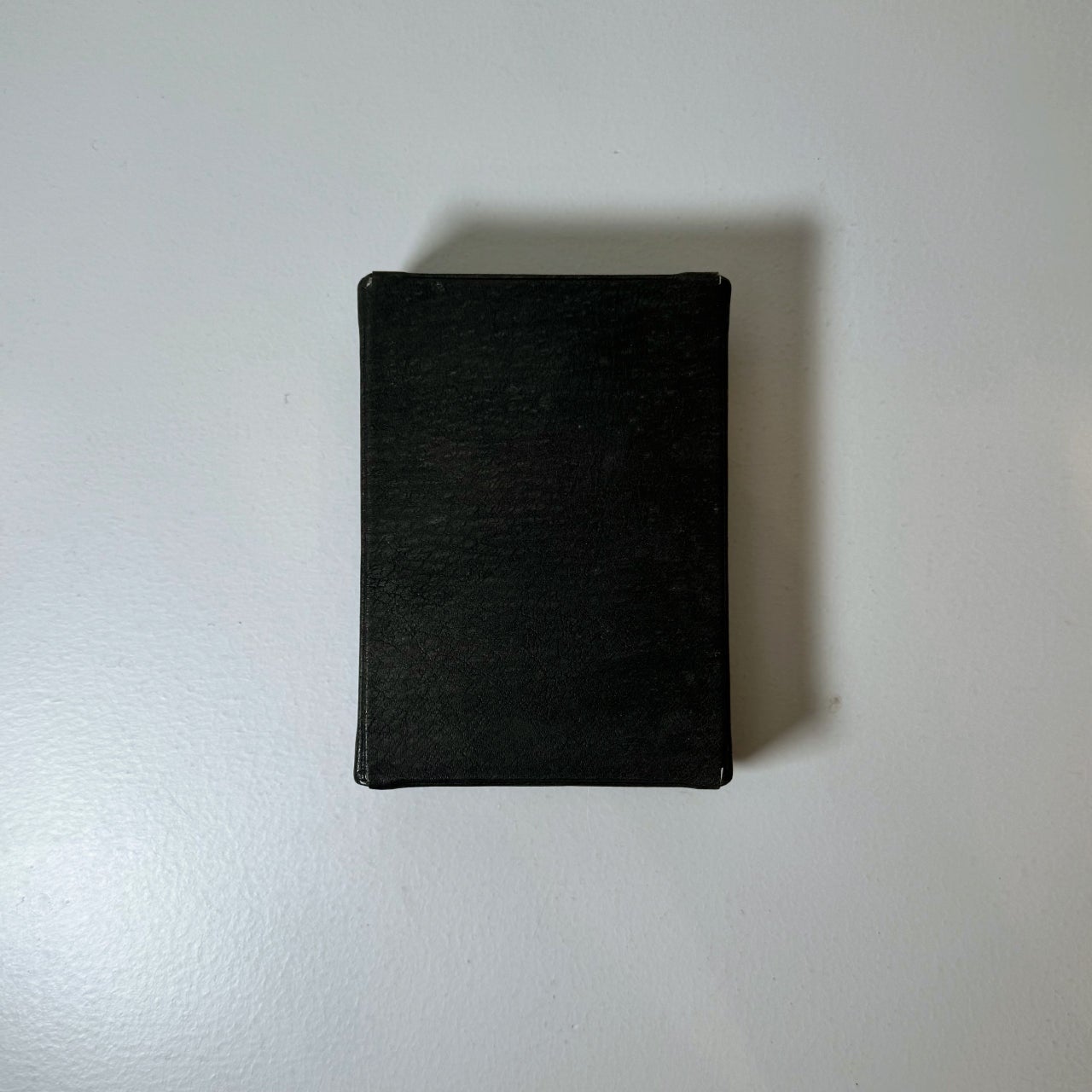 太田一永 Ota Kazunaga / レザー leather 鹿革 / 革小物 アート