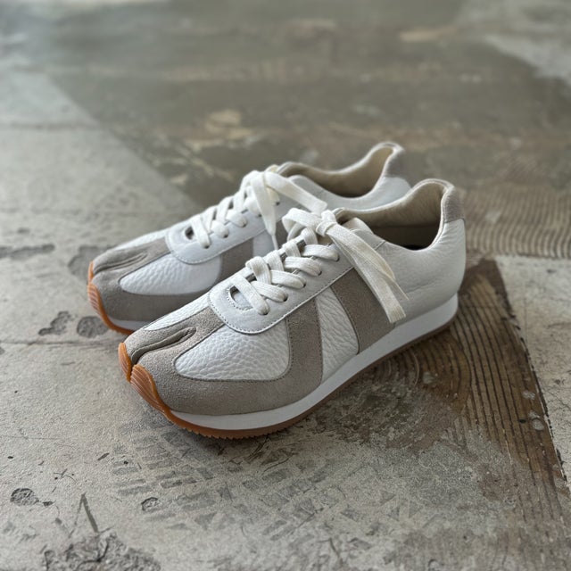 tabito 足袋スニーカー　ホワイト×グレー tabito タビト / 足袋 スニーカー / 大阪 堀江 | DENCHU