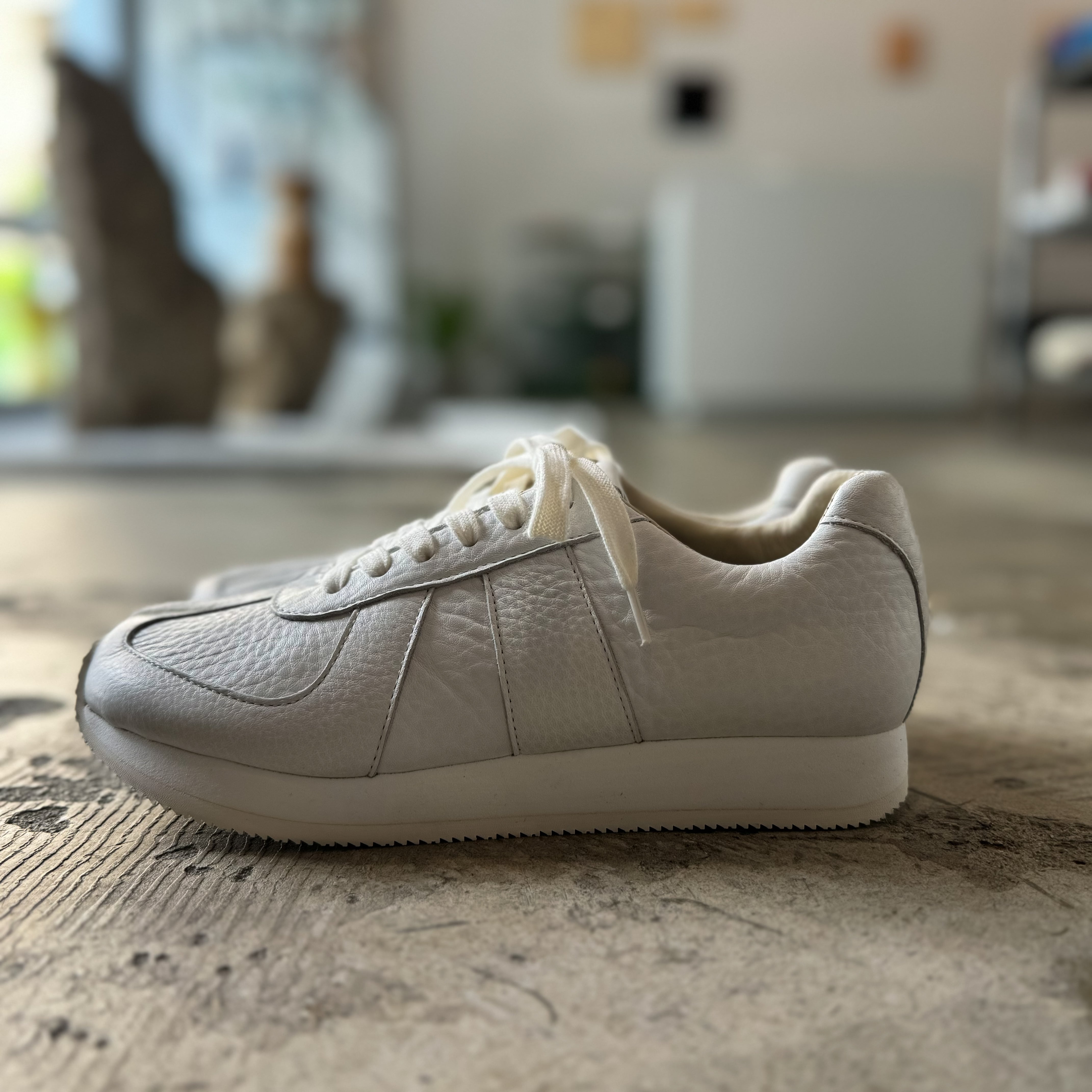 Tabi Trainer Leather - All White タビ トレーナー レザー オール