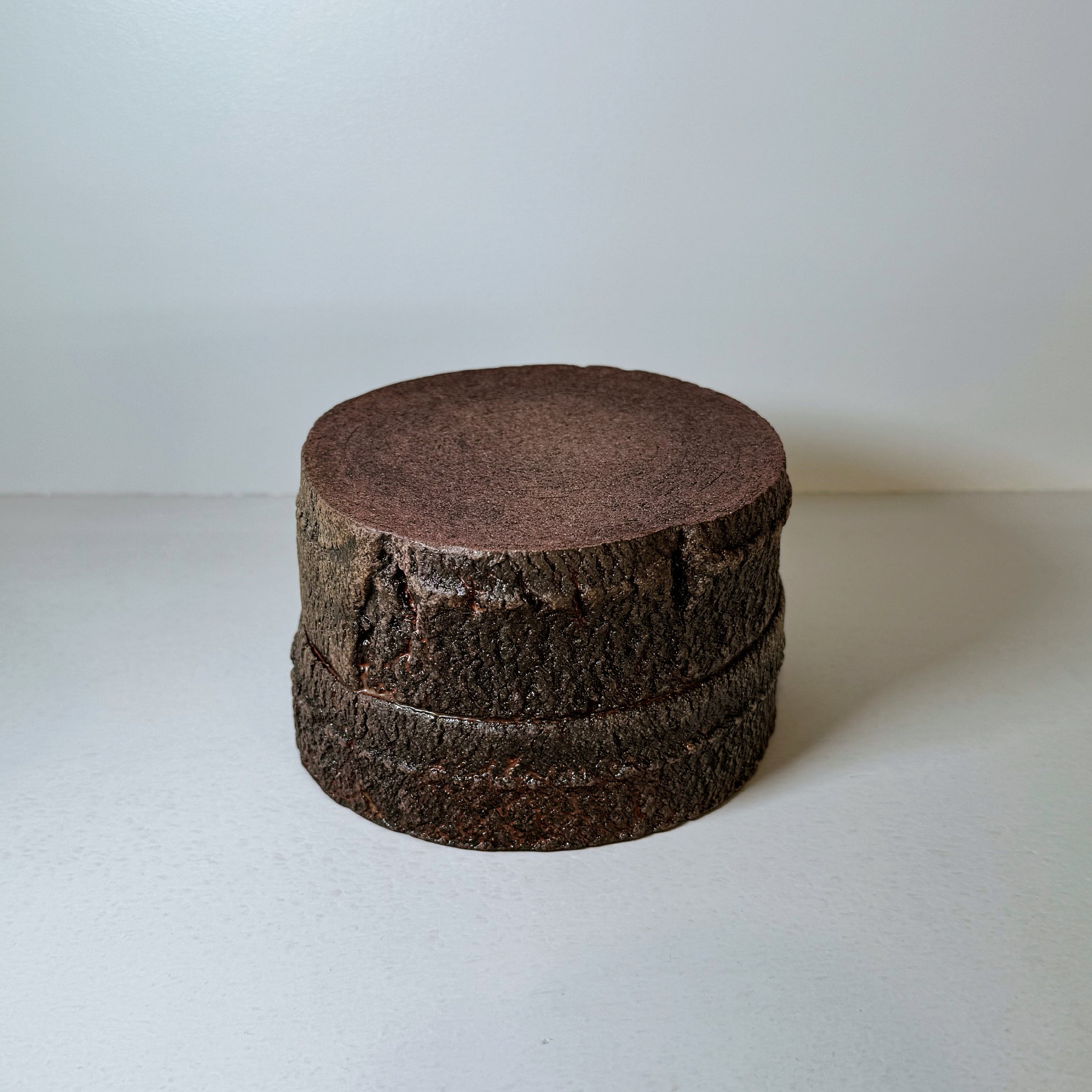 切り株台皿 / 前沢 陽彦 / 陶器 pottery / 木目 台皿 / 個人 作家 