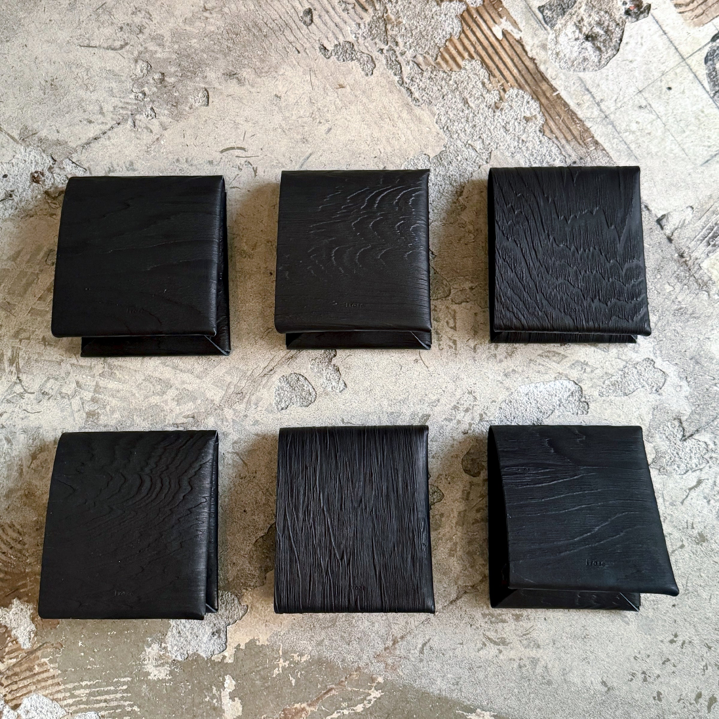 DENCHU別注 BLACK WOOD SEAMLESS SHORT WALLET シームレスショート